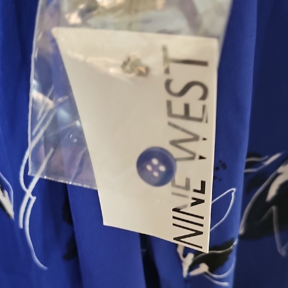 Nine West NWT Blue/Black Graphic Relaxed Blouse Size XXLarge - Picture 3 of 8